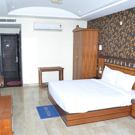 מלון Hamirpur Chopra Residency מראה חיצוני תמונה