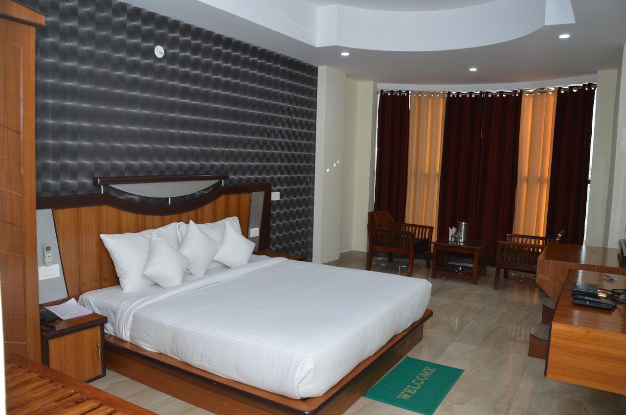 מלון Hamirpur Chopra Residency מראה חיצוני תמונה